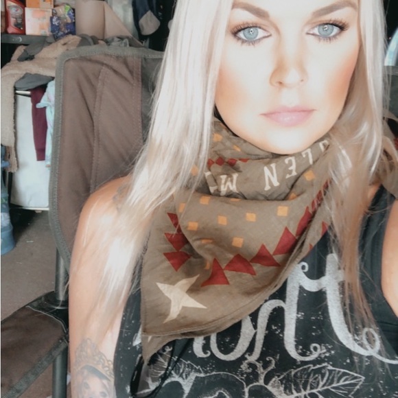 Meet your Posher, Summer - Picture 5 of 7